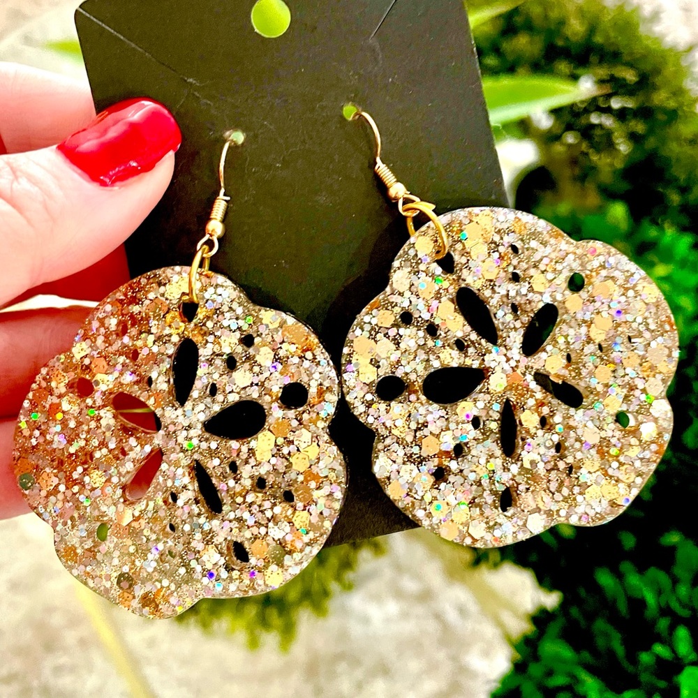 Acrylic Sand Dollar Dangle Earrings